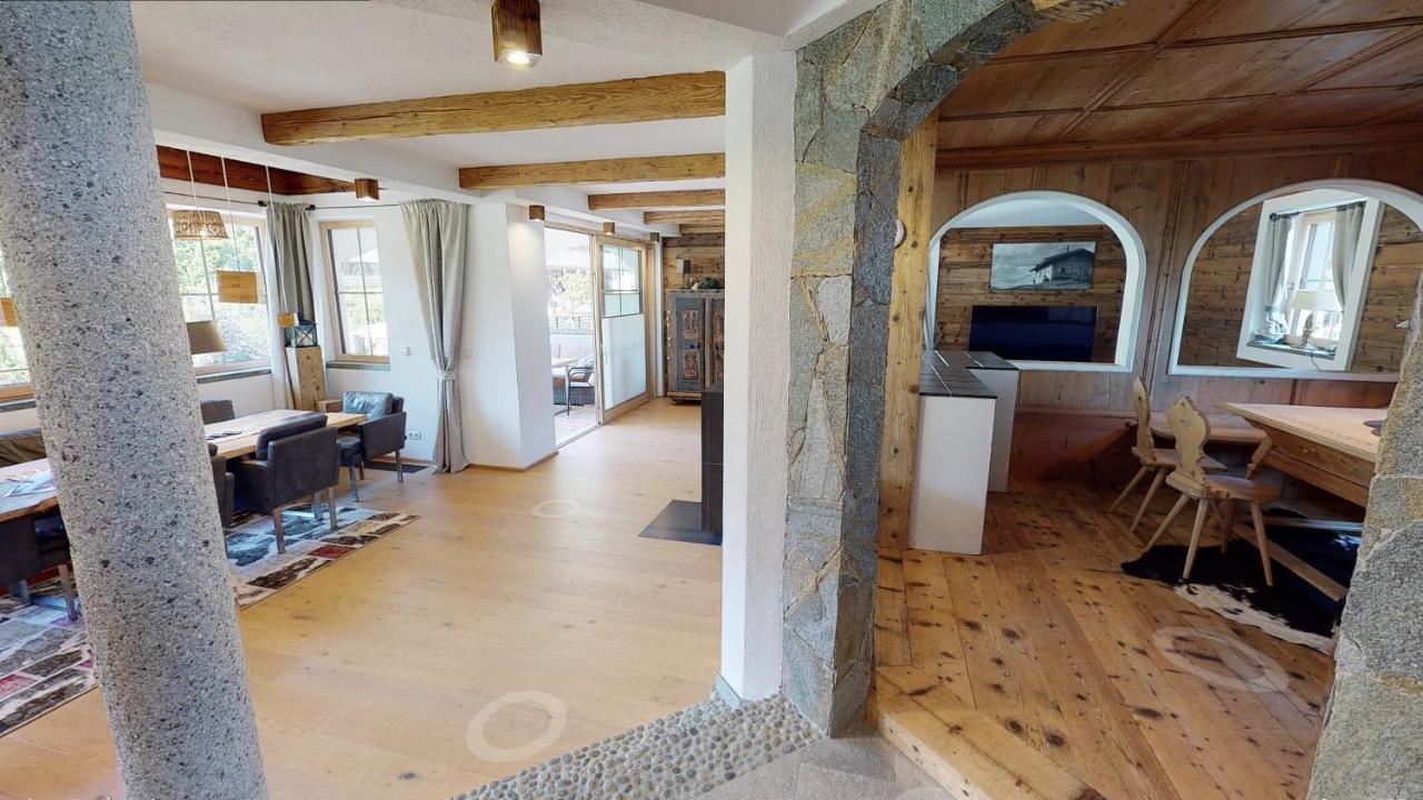 Appartements "Da Zillertaler Und Die Geigerin" Mayrhofen Buitenkant foto
