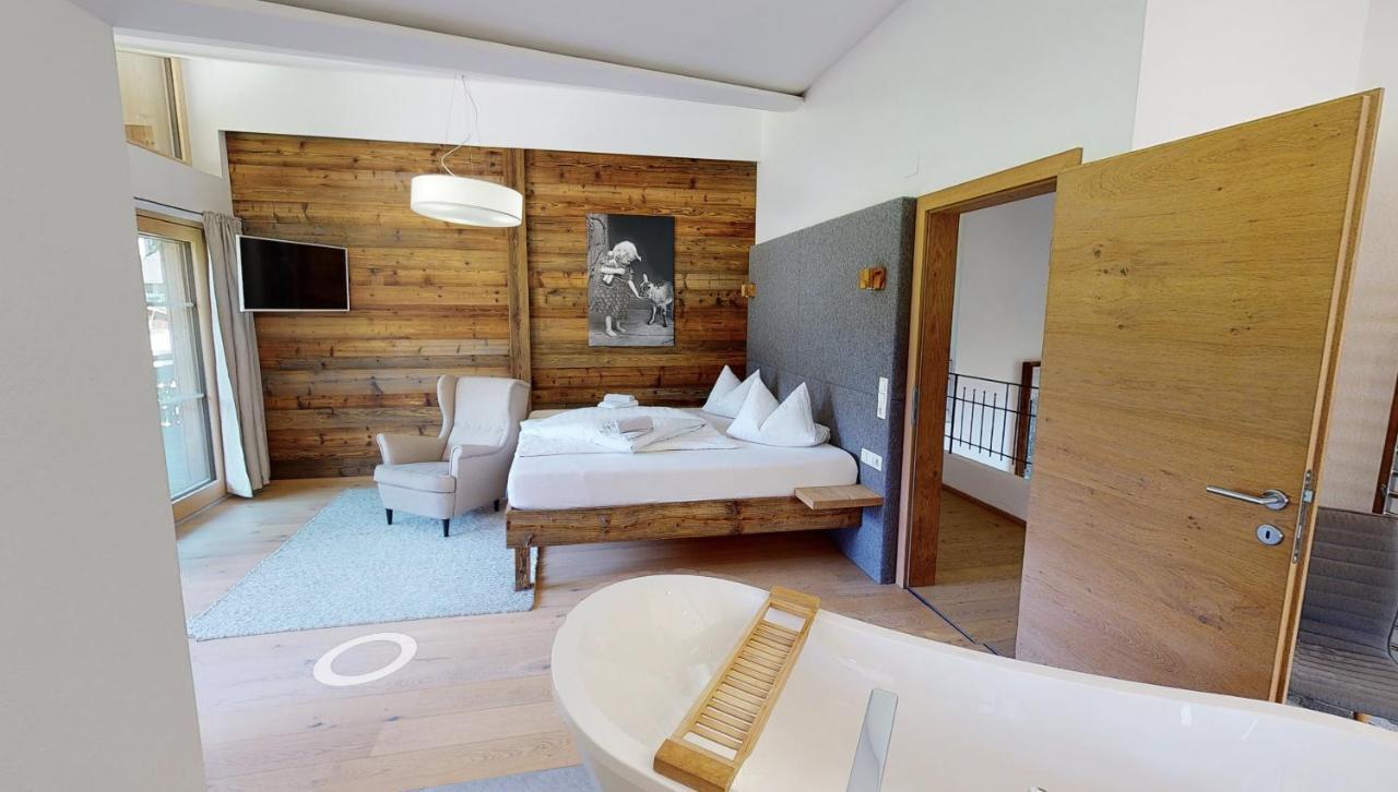 Appartements "Da Zillertaler Und Die Geigerin" Mayrhofen Buitenkant foto