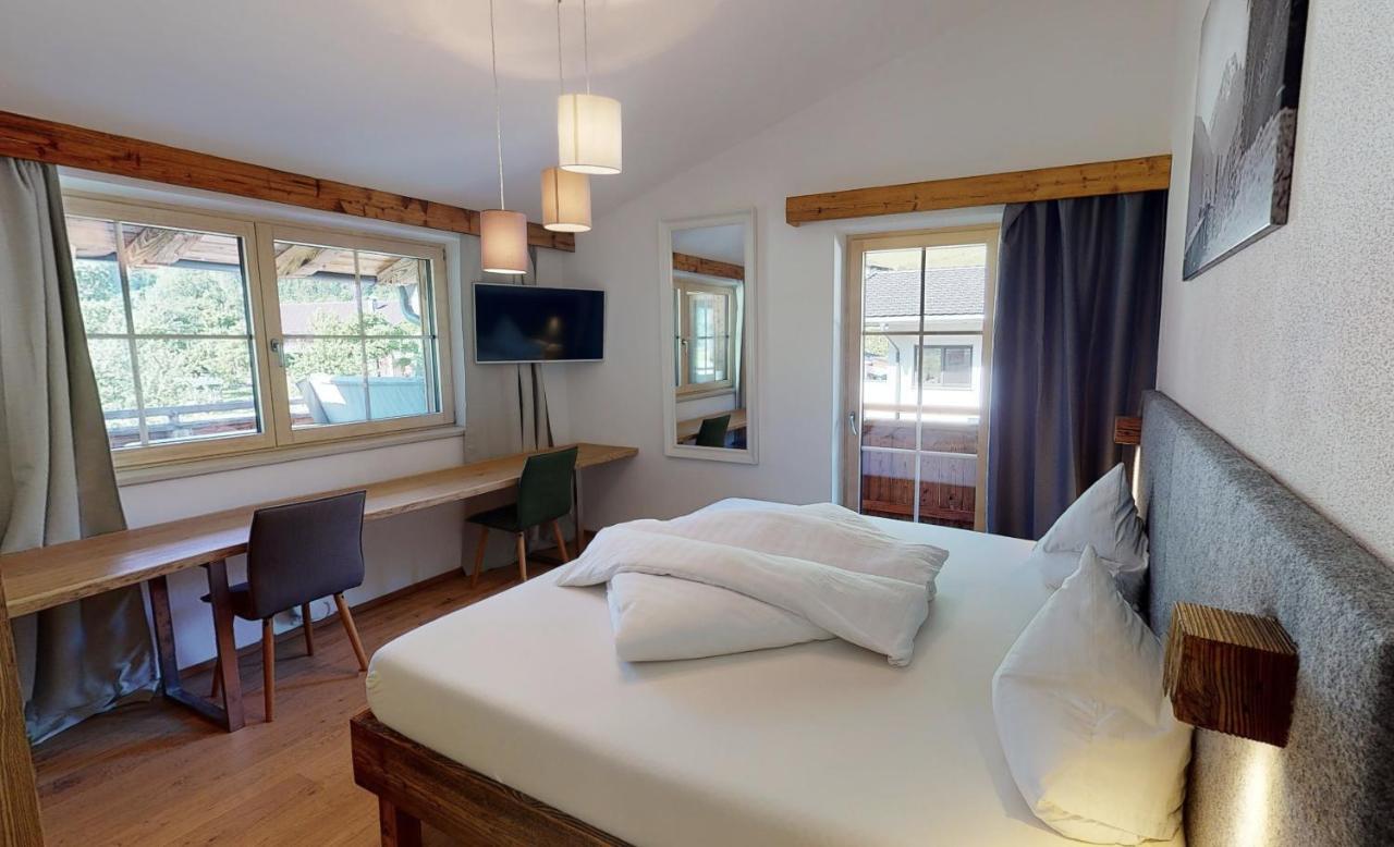 Appartements "Da Zillertaler Und Die Geigerin" Mayrhofen Buitenkant foto