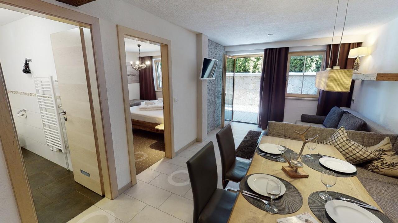 Appartements "Da Zillertaler Und Die Geigerin" Mayrhofen Buitenkant foto