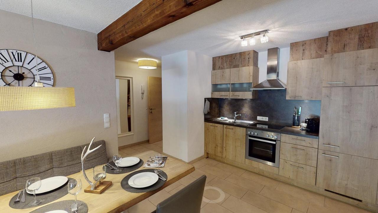 Appartements "Da Zillertaler Und Die Geigerin" Mayrhofen Buitenkant foto