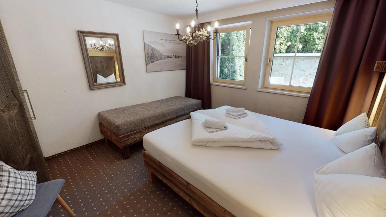 Appartements "Da Zillertaler Und Die Geigerin" Mayrhofen Buitenkant foto