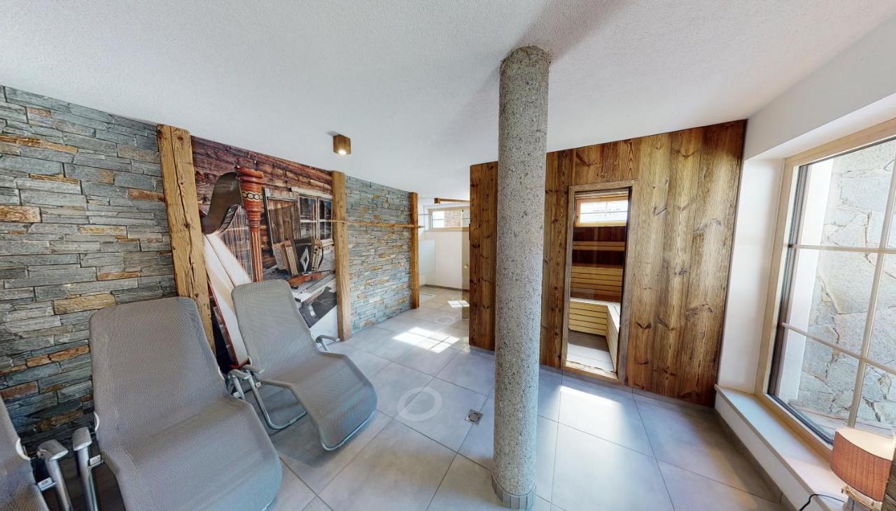 Appartements "Da Zillertaler Und Die Geigerin" Mayrhofen Buitenkant foto