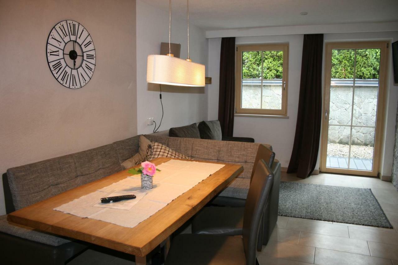 Appartements "Da Zillertaler Und Die Geigerin" Mayrhofen Buitenkant foto