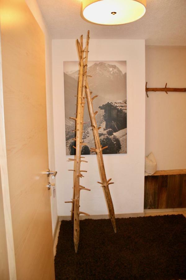 Appartements "Da Zillertaler Und Die Geigerin" Mayrhofen Buitenkant foto